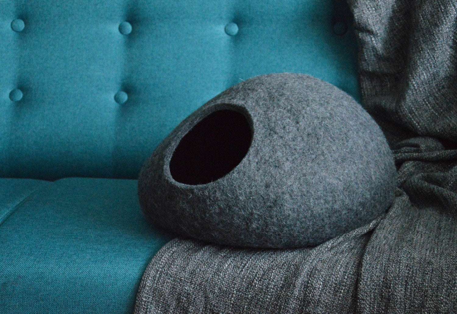 Classic Pet Bed - Custom Color Cat Cave - Home Soul