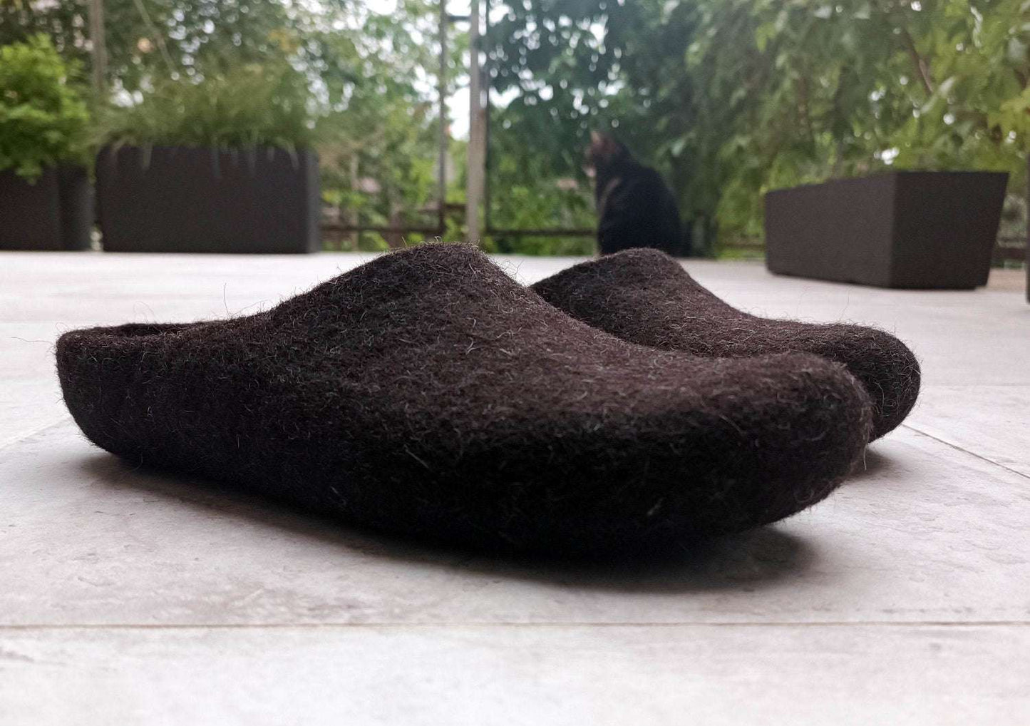 Eco friendly natural brown black color felted low back men slippers - Home Soul