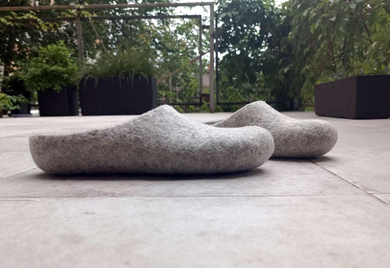 Eco-Friendly Grey Men's Slippers - Sustainable Wool - Home Soul