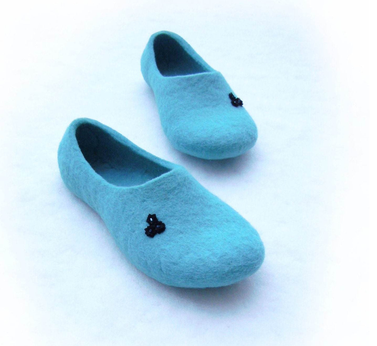 Roses Slippers - Romantic Felted House Shoes - Home Soul