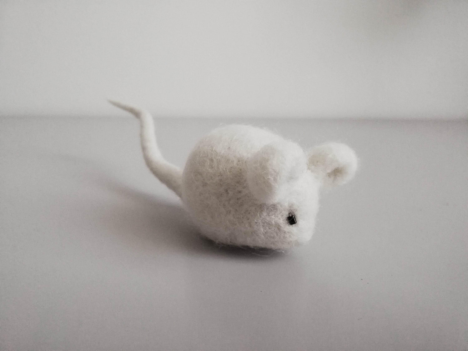 Handfelted Cat Toy Mouse - Interactive Kitten Toy - Home Soul