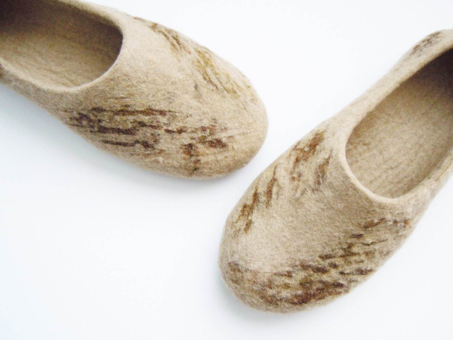 Felted wool slippers, house shoes - Home Soul
