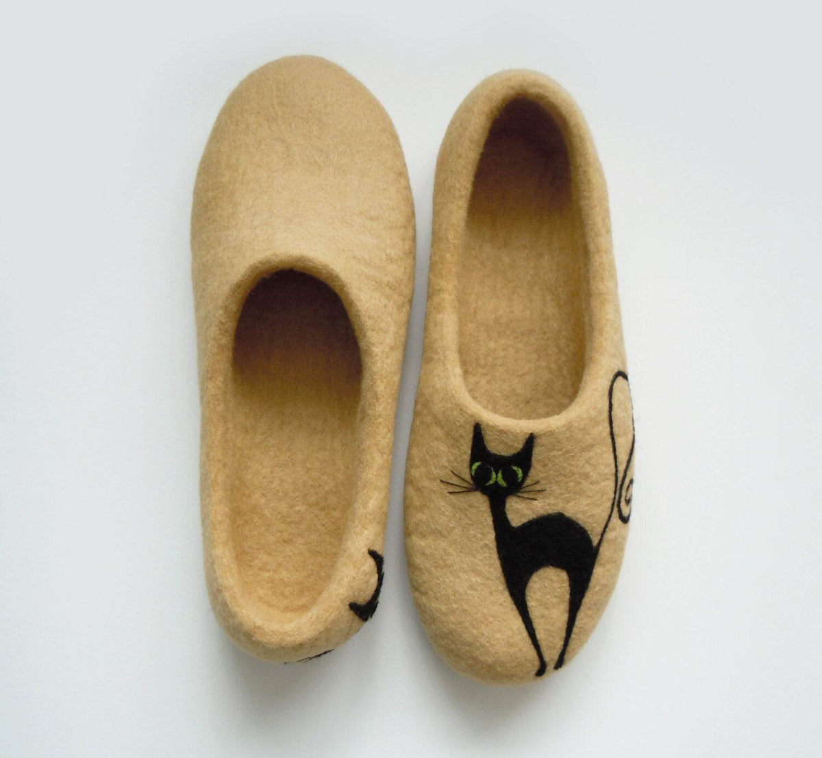 Women's Black Cat Slippers - Felted House Shoes - Home Soul