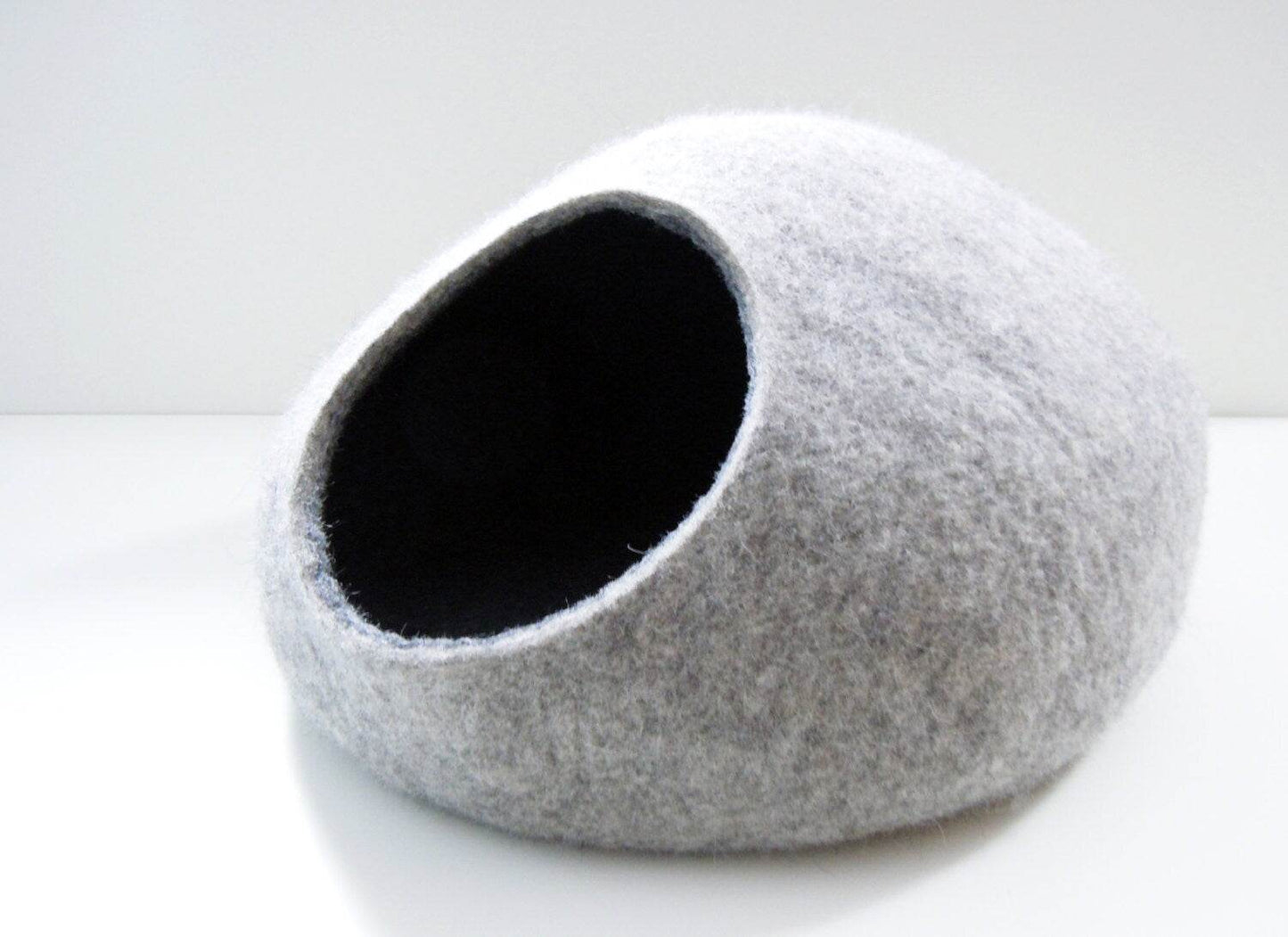 Felted Cat House - Custom Color Pet Bed - Home Soul