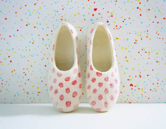 Red Dots Slippers - Vibrant House Shoes - Home Soul